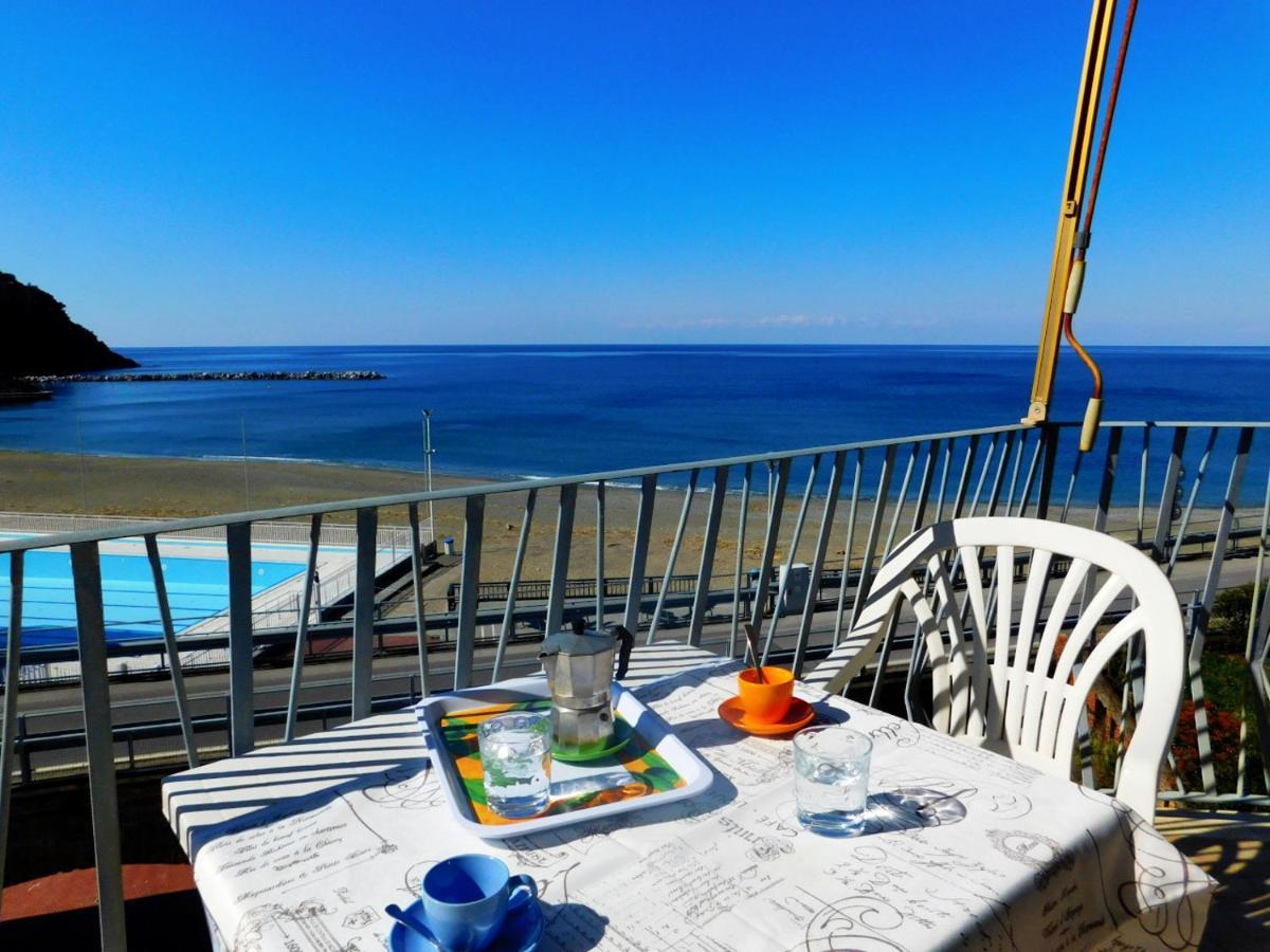 Trilocale Con Meravigliosa Vista Mare, Levanto Eksteriør bilde